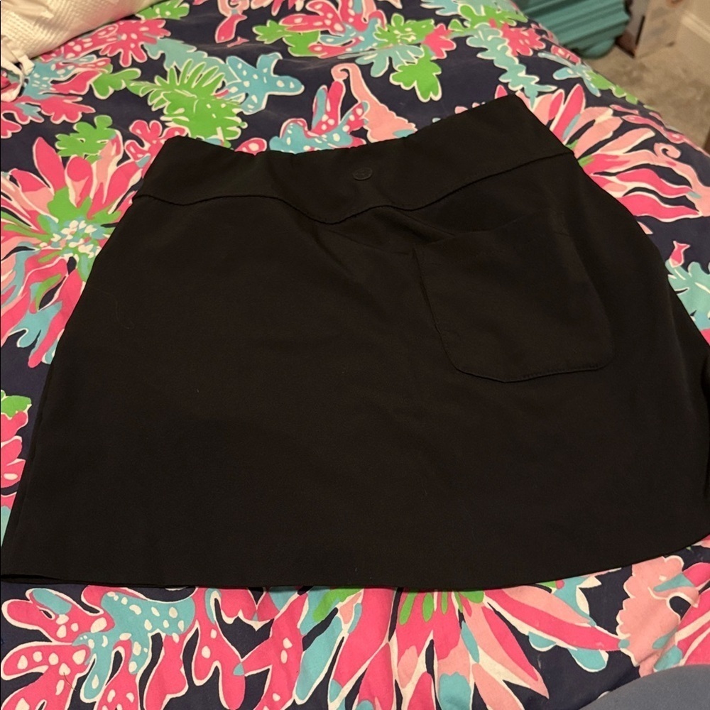 Lilly Pulitzer Beatriz Skort UPF 50+, Style# 012315, Size 0, Onyx - Picture 5 of 11